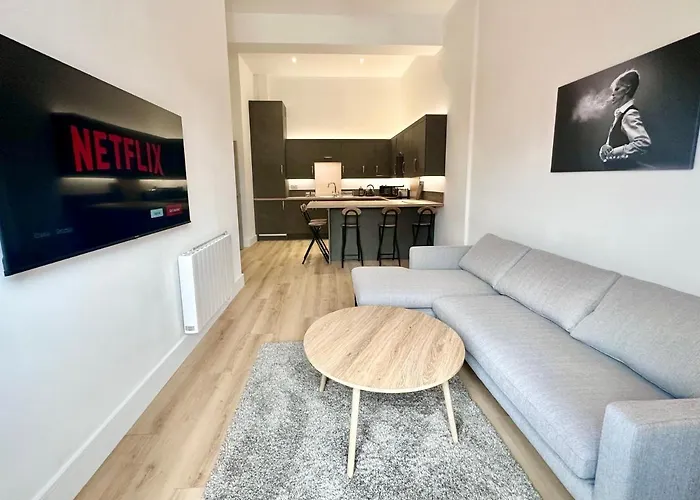 Fountain Apartment No 2 With Free Parking